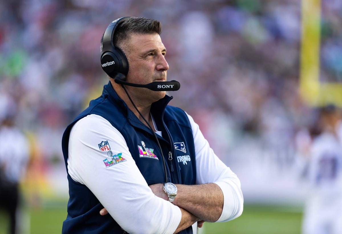  Feb 8, 2026; Santa Clara, CA, USA; New England Patriots head coach Mike Vrabel against the Seattle Seahawks during Super Bowl LX at Levi's Stadium. Mandatory Credit: Mark J. Rebilas-Imagn Images