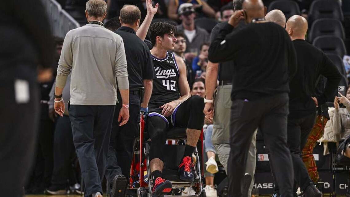 Kings C Maxime Raynaud (knee) to be re-evaluated in 2 weeks 