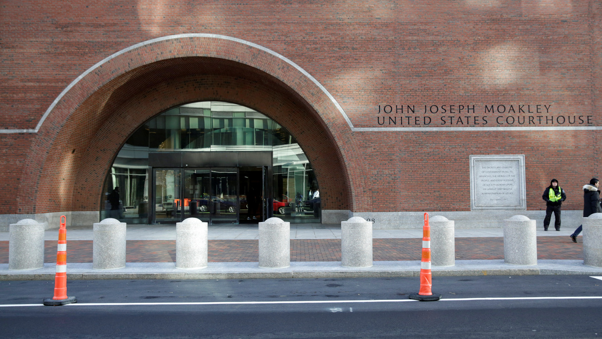 The exterior of John Jospeh Moakley U.S. Courthouse, where Alec Burlakoff, former vice president of sales at Insys, appears in federal court after reaching a plea deal with prosecutors, in Boston, Massachusetts, U.S., November 28, 2018.   REUTERS/Katherine Taylor