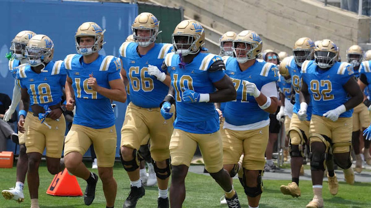  May 2, 2026; Pasadena, CA, USA; UCLA Bruins players enter the field during the spring game at Rose Bowl. Mandatory Credit: Kirby Lee-Imagn Images | Kirby Lee-Imagn Images 