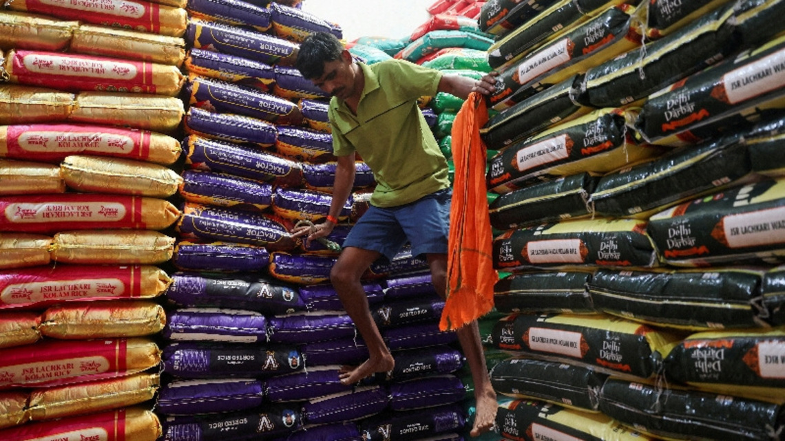India wholesale prices rise 9.92% year-on-year in August
