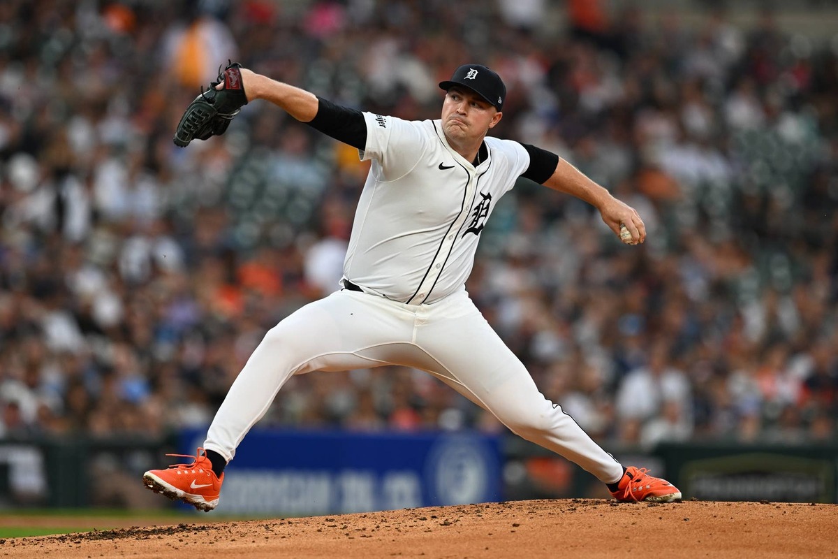  Detroit Tigers starting pitcher Tarik Skubal throws a pitch against the Houston Astros at Comerica Park. Lon Horwedel-Imagn Images