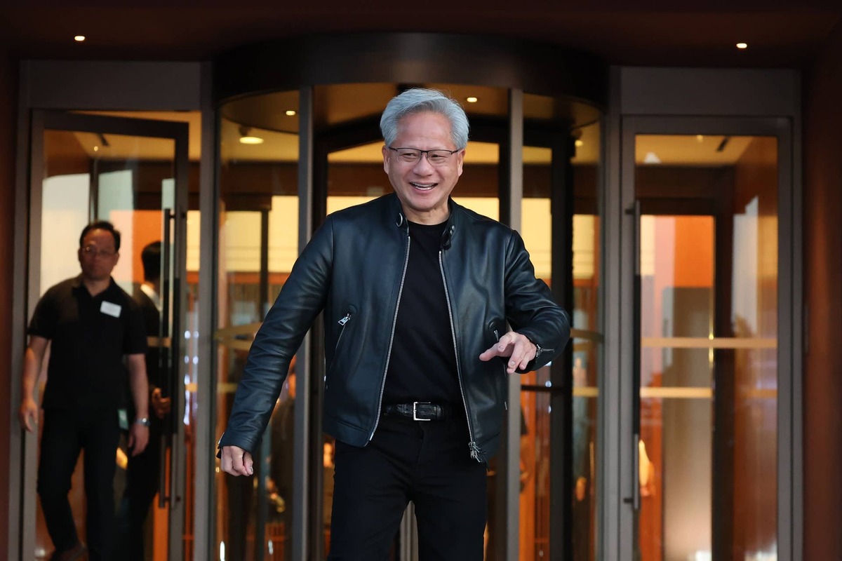  Wedbush says strong Blackwell demand is making Nvidia's latest AI systems harder to source 