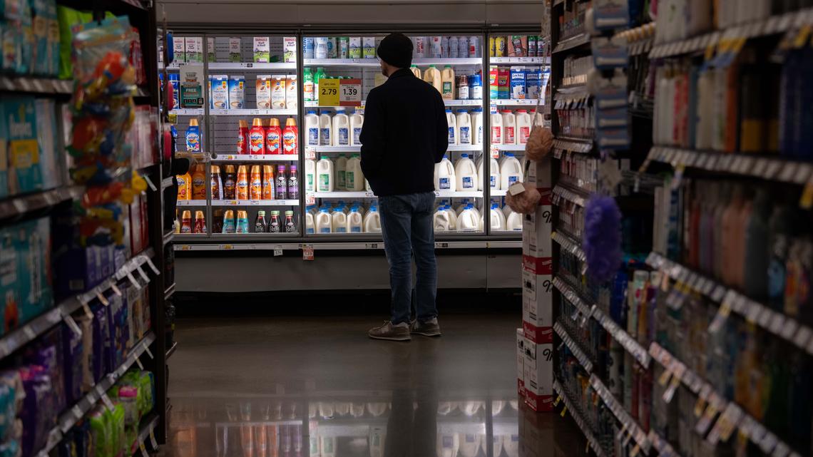 Easing Unemployment Supports Fed Extending Pause on Rate Cuts