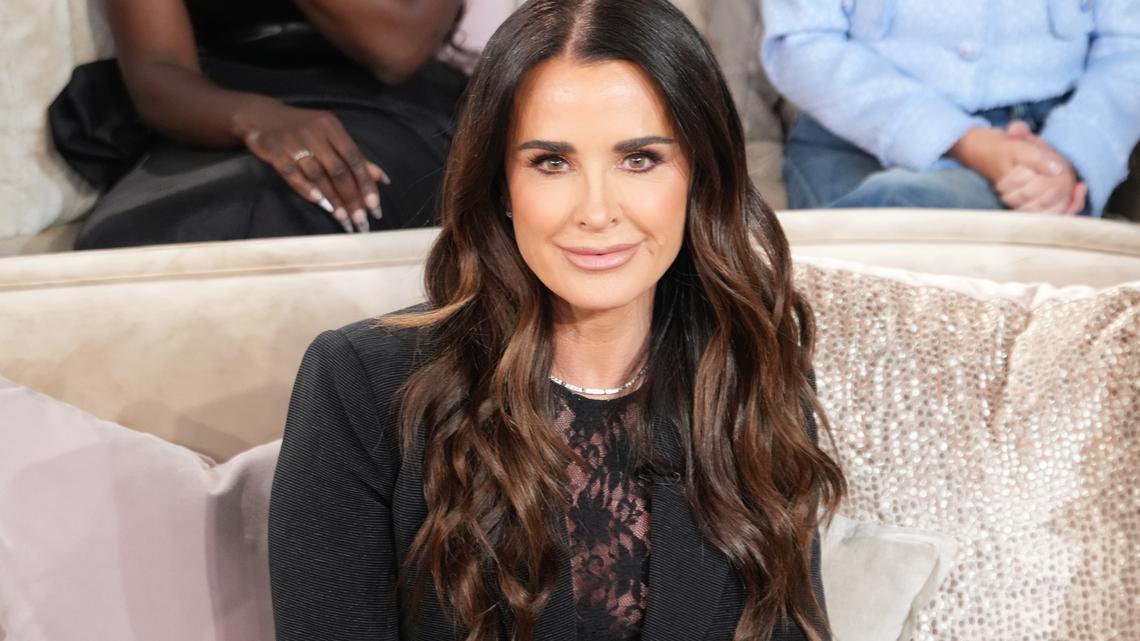 Kyle Richards' Go-To Hair Serum 'Improves Thickness' - Per Users! 