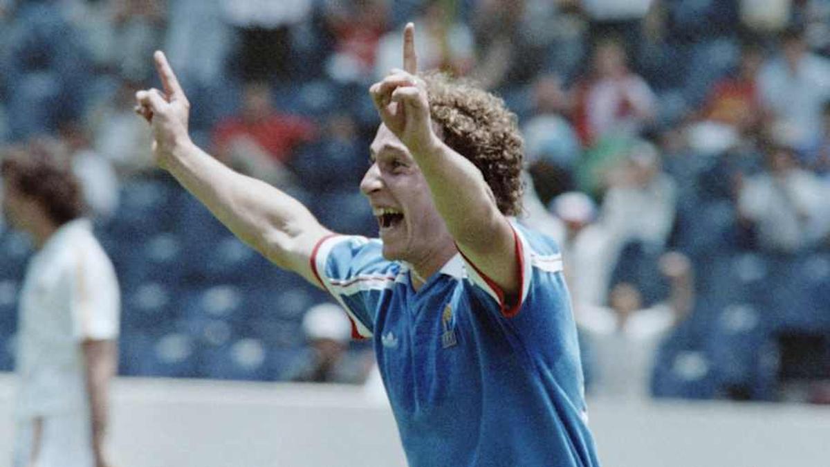  Jean-Pierre Papin was prolific across multiple countries. | STAFF/AFP/Getty Images 