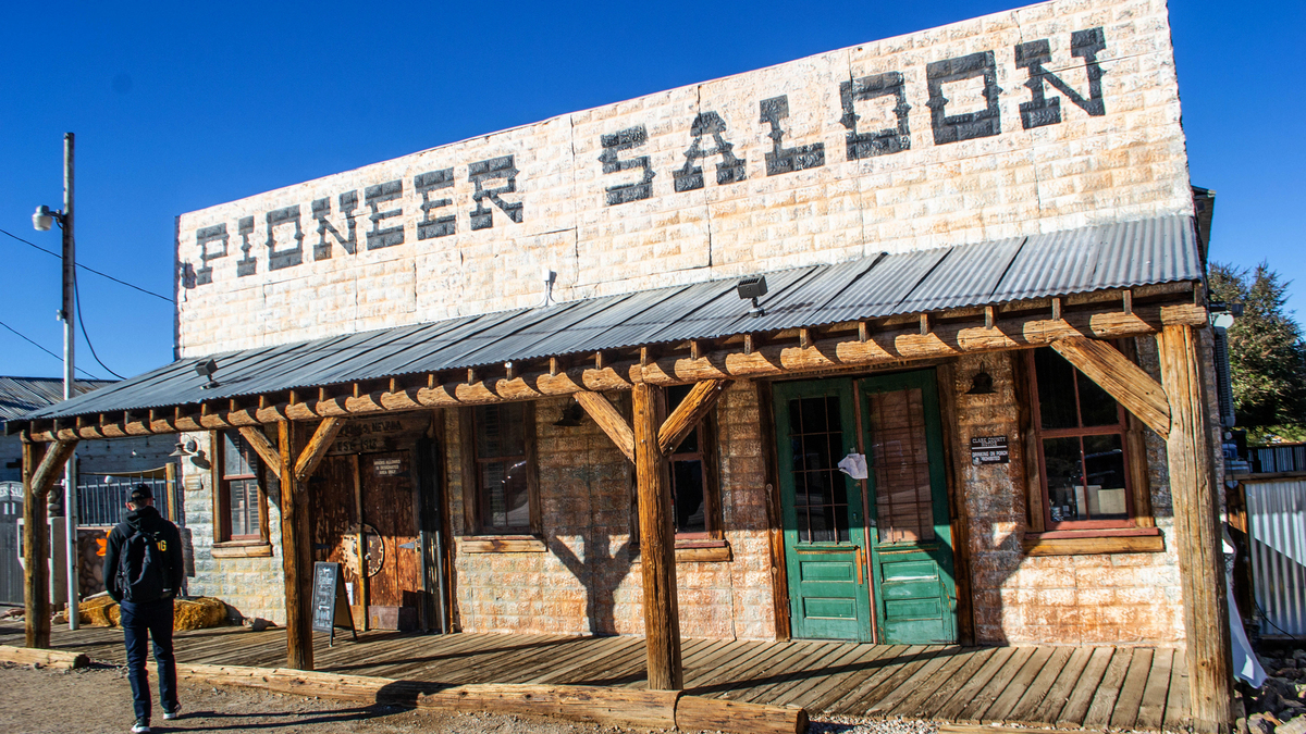 Opened in 1913, this is the oldest bar in Southern Nevada. It sits at 310 W. Spring St. (state Route 161) in Goodsprings, just west of Jean and about a 35-minute drive south of Vegas along Interstate 15.