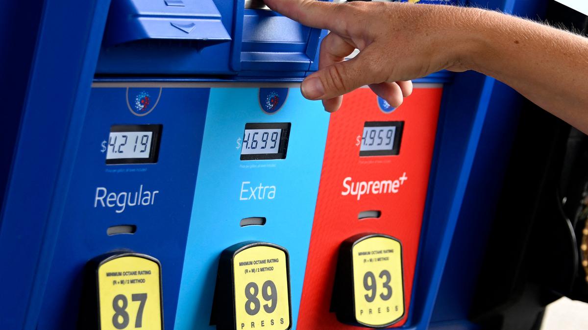 Washington state lawmakers should pass a temporary gas tax increase that gives the state breathing room to find a better way to pay for transportation needs.