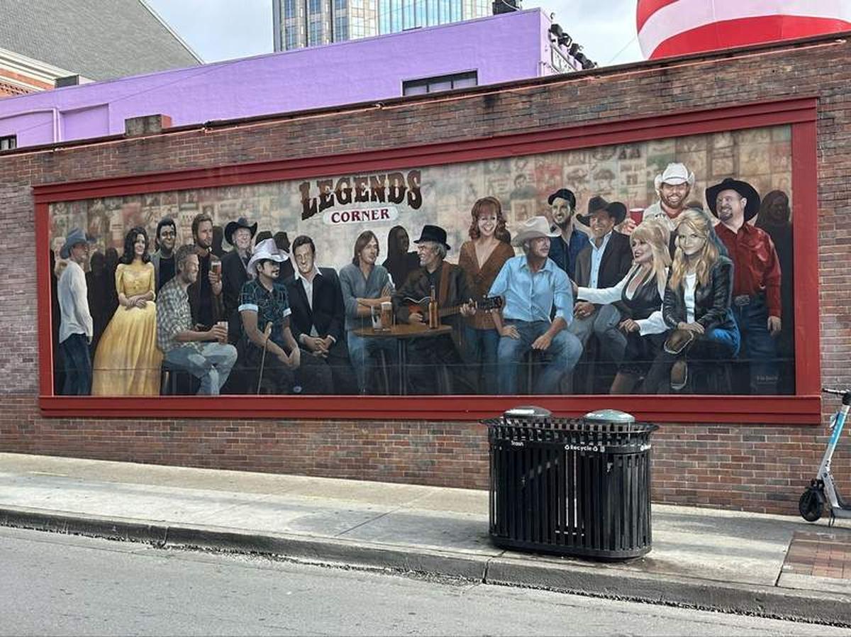  Legends Mural in Nashville. Photo credit: Robin O’Neal Smith 