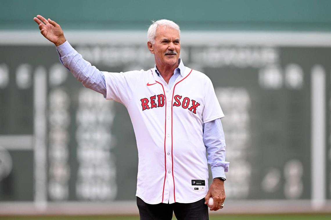  Former Boston Red Sox player Dwight Evans throws a ceremonial pitch before a game at Fenway Park. Brian Fluharty-Imagn Images