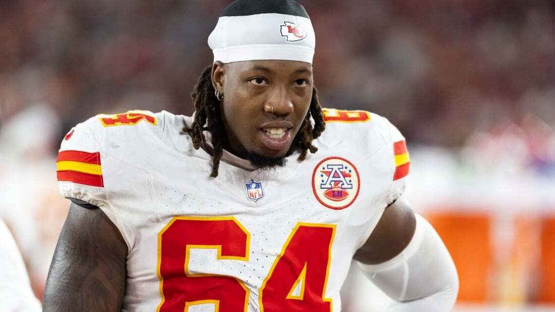 Report: Chiefs, T Wanya Morris exploring trade options 