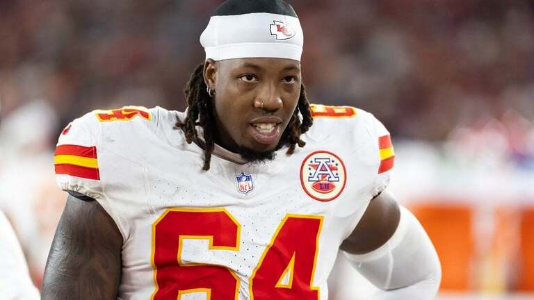 Report: Chiefs, T Wanya Morris exploring trade options 