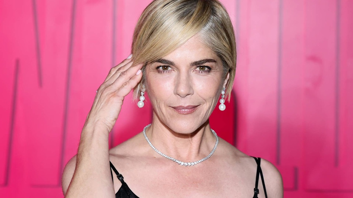 Selma Blair Arrested After In-Flight Incident That Involved Physical Altercation 