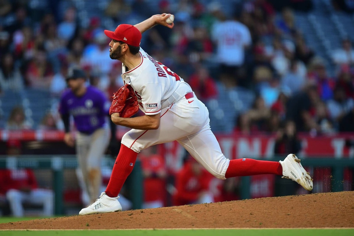  Los Angeles Angels pitcher Grayson Rodriguez (21). © Gary A. Vasquez-Imagn Images