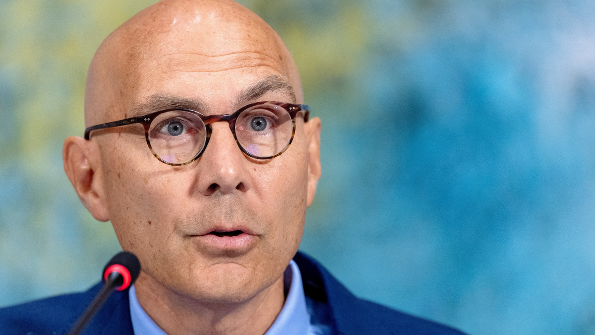 FILE PHOTO: Volker Turk, United Nations High Commissioner for Human Rights, speaks at the Human Rights Council at the UN European headquarters in Geneva, Switzerland, September 8, 2025. REUTERS/Denis Balibouse/File Photo