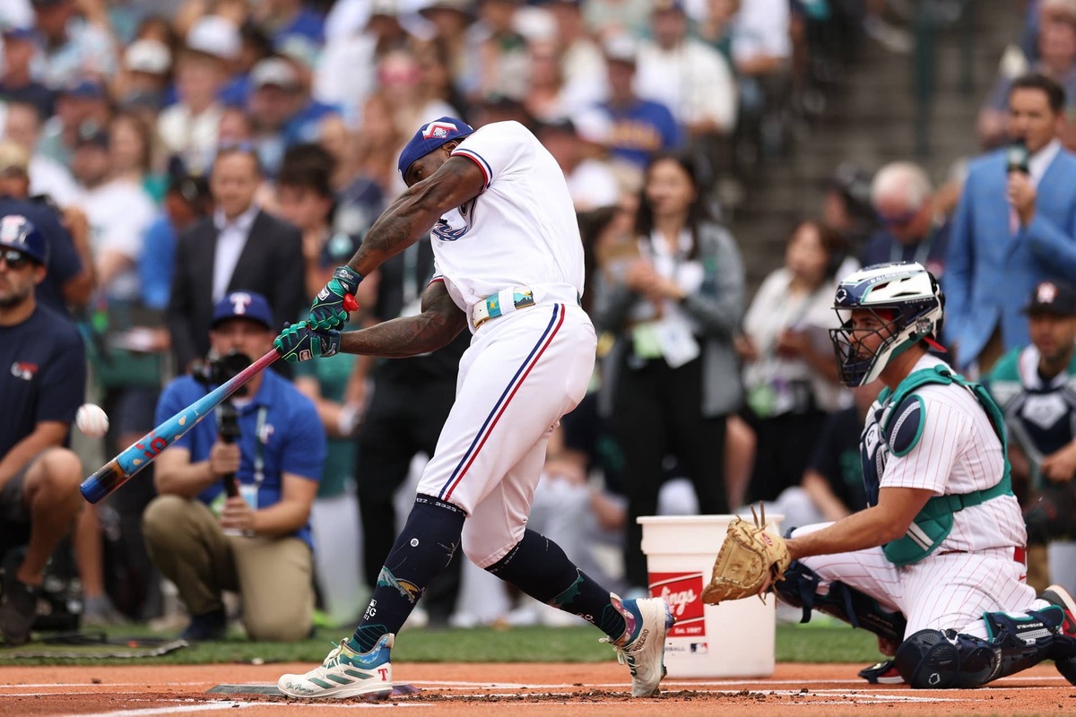  SEATTLE, WASHINGTON - JULY 10: Adolis García #53 of the Texas Rangers bats during the T-Mobile Home Run Derby at T-Mobile Park on July 10, 2023 in Seattle, Washington. (Photo by Tim Nwachukwu/Getty Images) 