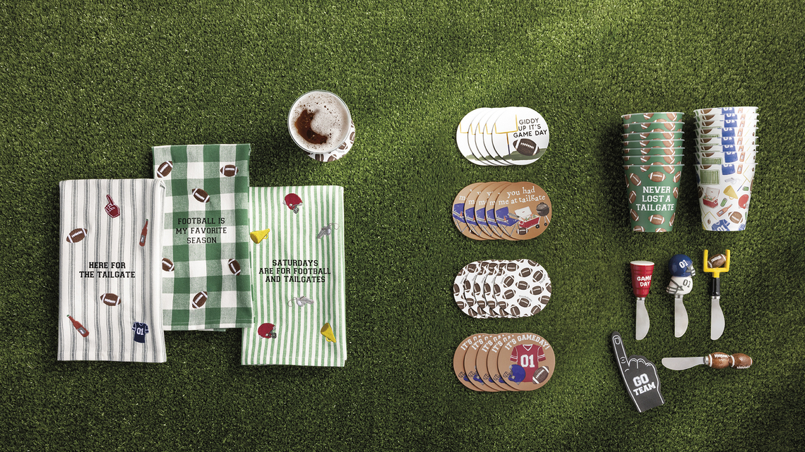 Hosting a Tailgate? Don't Forget These Festive Game Day Hosting Essentials 