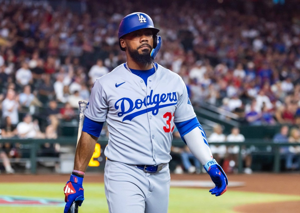  Los Angeles Dodgers outfielder Teoscar Hernandez (37) © Mark J. Rebilas-Imagn Images