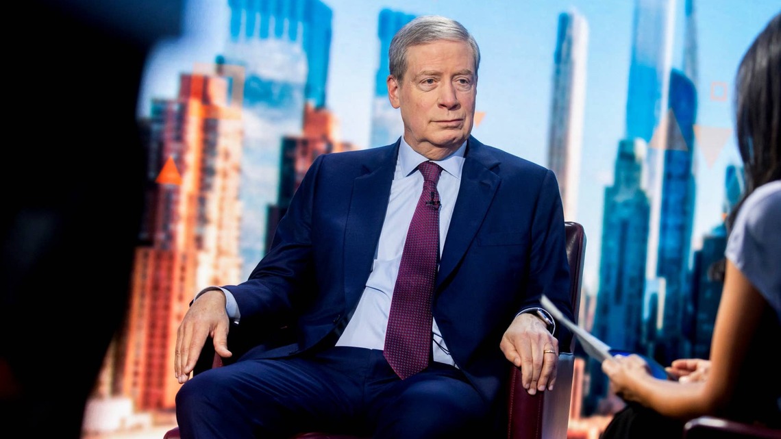 Billionaire investor warns of risk building beneath AI boom 