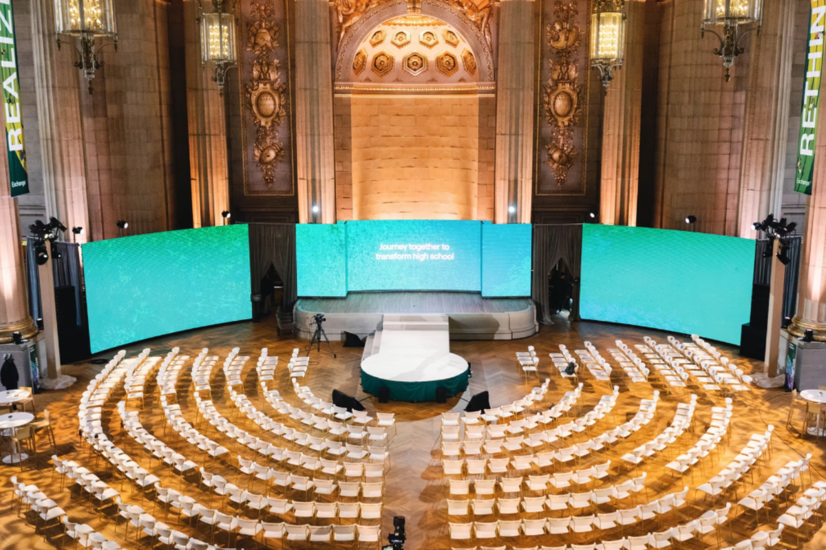  Inside the Andrew W. Mellon Auditorium in Washington D.C. 