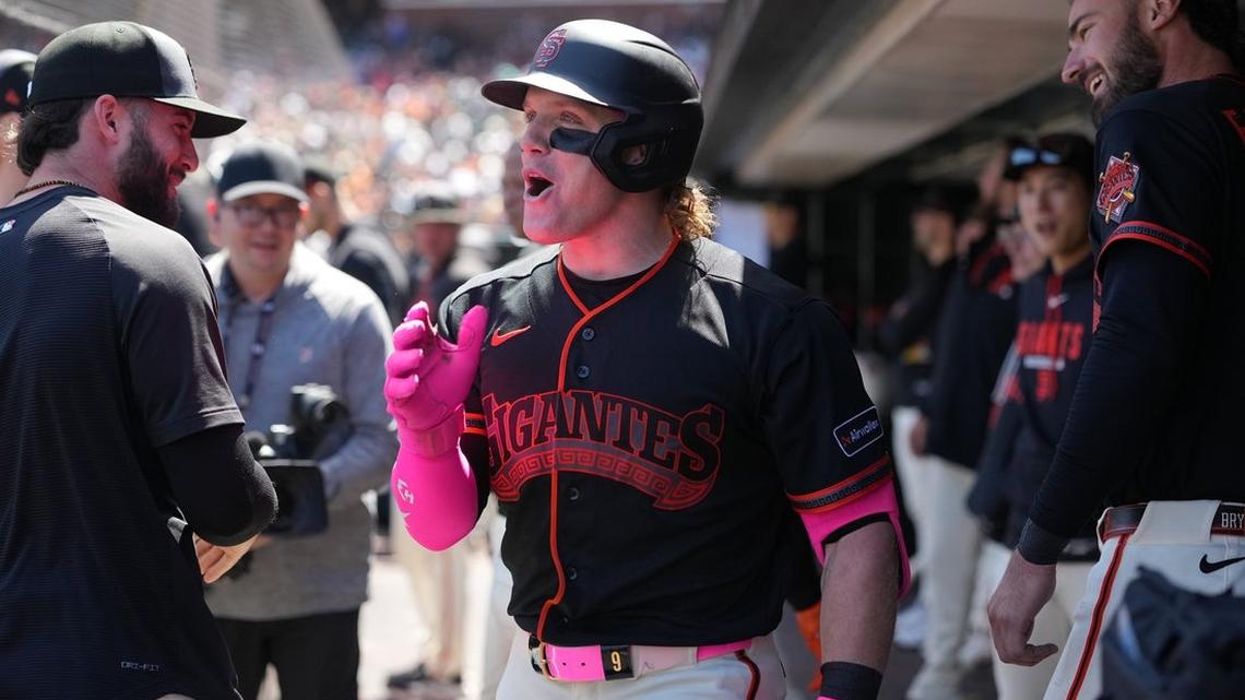 White Sox, Giants eager to land final blow in series rubber game    