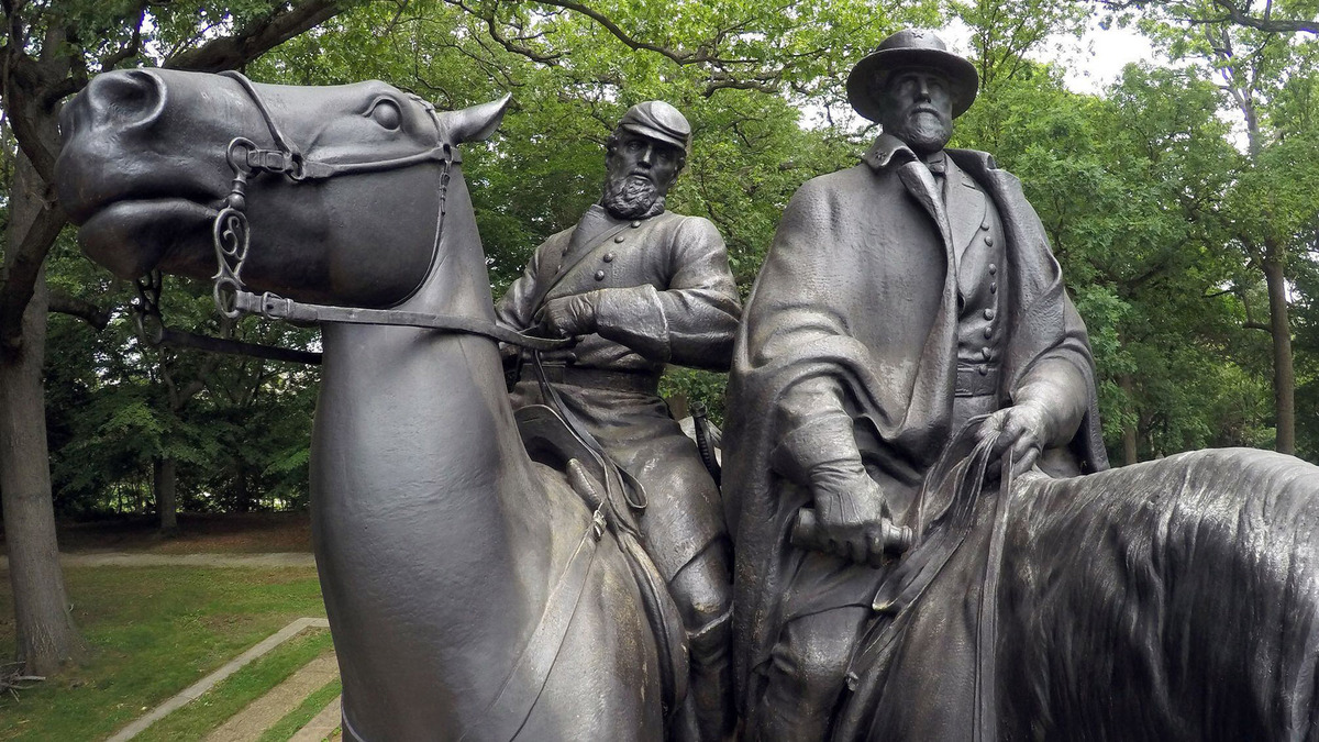 The Robert E. Lee and Thomas. J. "Stonewall" Jackson Monument in the Wyman Park Dell was erected in 1948 and removed in 2017. (Baltimore Sun/TNS)