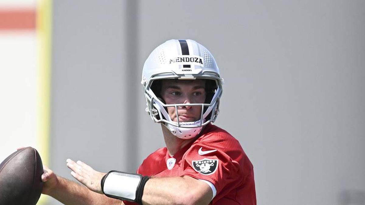  May 2, 2026; Henderson, NV, USA; Las Vegas Raiders quarterback Fernando Mendoza (15) runs through a drill during a Rookie Minicamp at Intermountain Health Performance Center. Mandatory Credit: Candice Ward-Imagn Images | Candice Ward-Imagn Images 