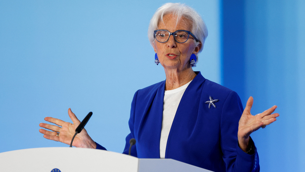 European Central Bank (ECB) President Christine Lagarde speaks to reporters following the Governing Council's meeting, in Frankfurt, Germany June 11, 2026. REUTERS/Heiko Becker