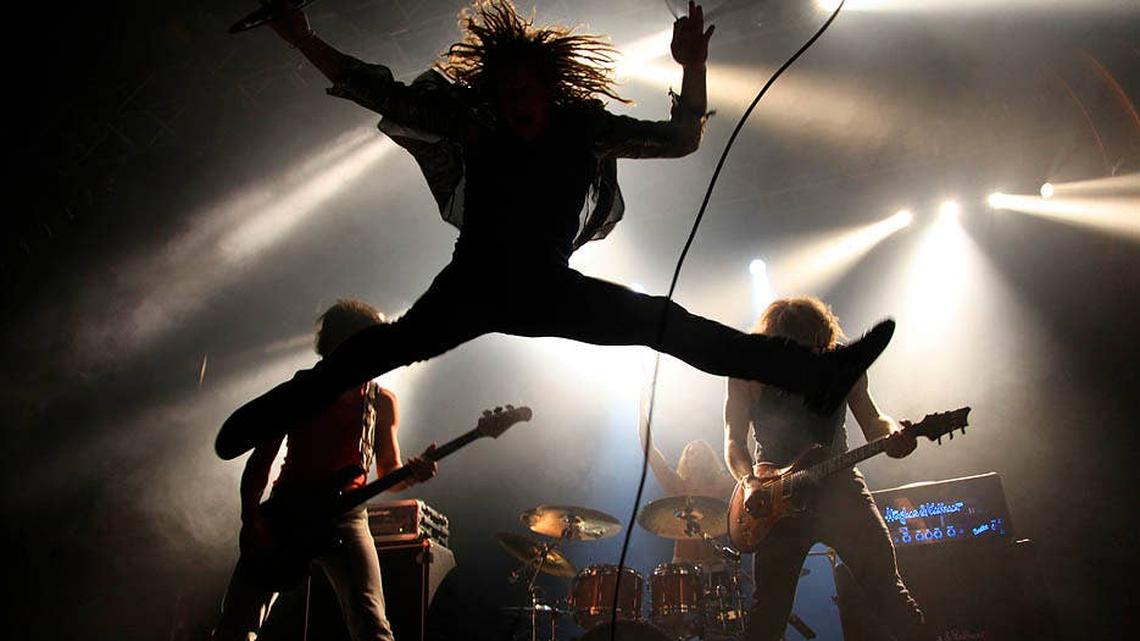 '90s Metal Band Parts Ways With Drummer Amid North America Tour 