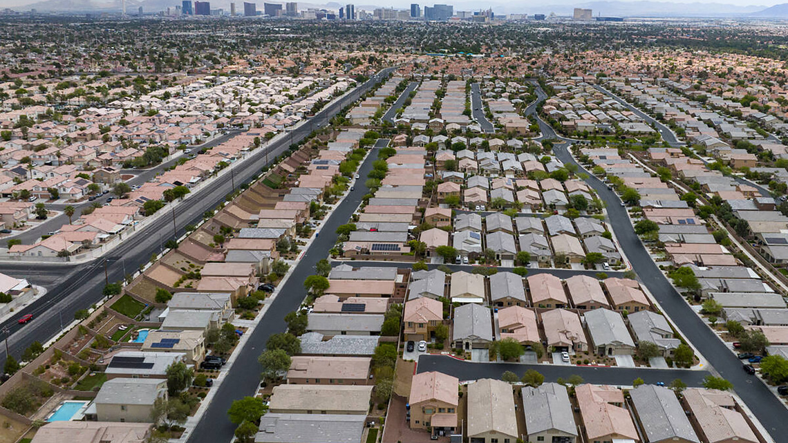 US housing affordability gauge worsens for first time since 2023 