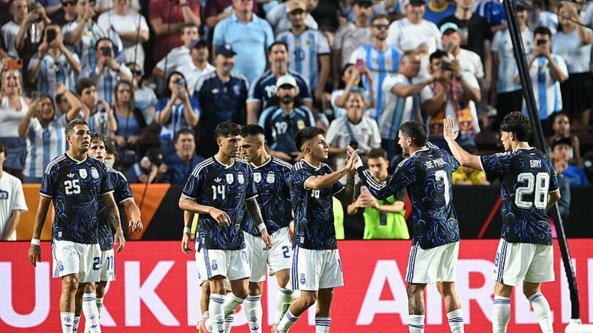  Argentina defends its crown in North America this summer. | RONALDO SCHEMIDT/AFP/Getty Images 