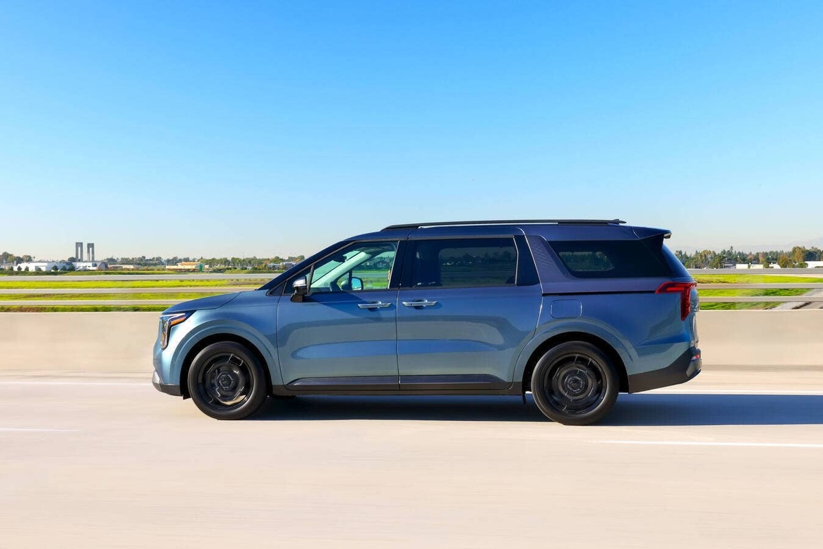  2026 Kia Carnival Kia