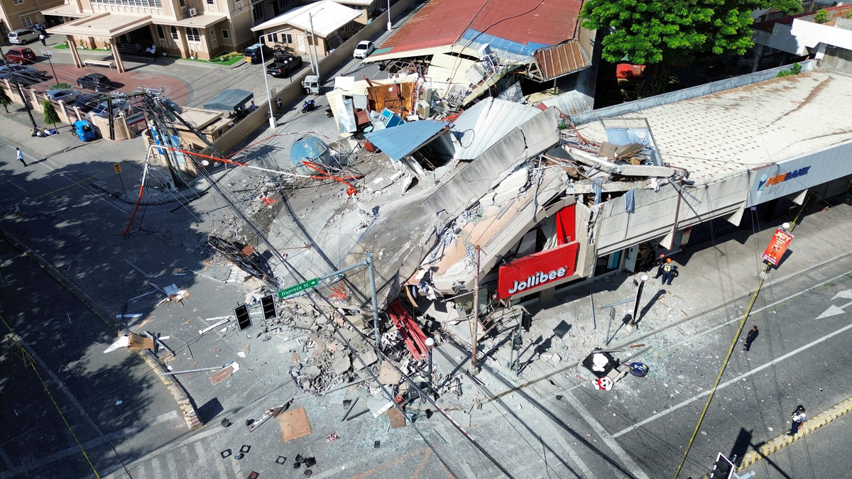 A drone view shows a collapsed building after a magnitude 7.8 quake in General Santos, Mindanao Island, Philippines, June 8, 2026. GenSan DEV/Handout via REUTERS