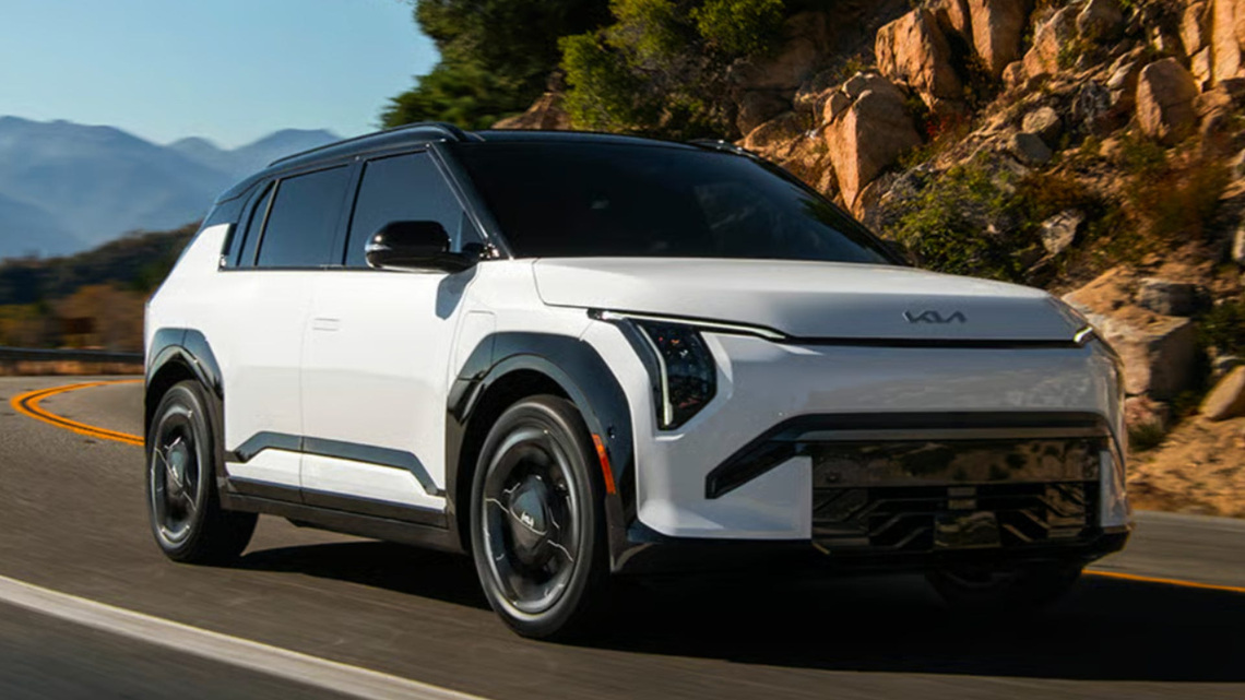 Here's which 2027 Kia EV3 trim I would buy as an expert car reviewer