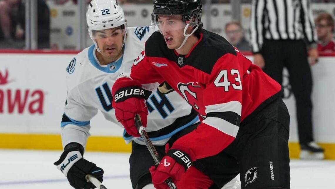 Nick Schmaltz's go-ahead goal pushes Mammoth past Devils