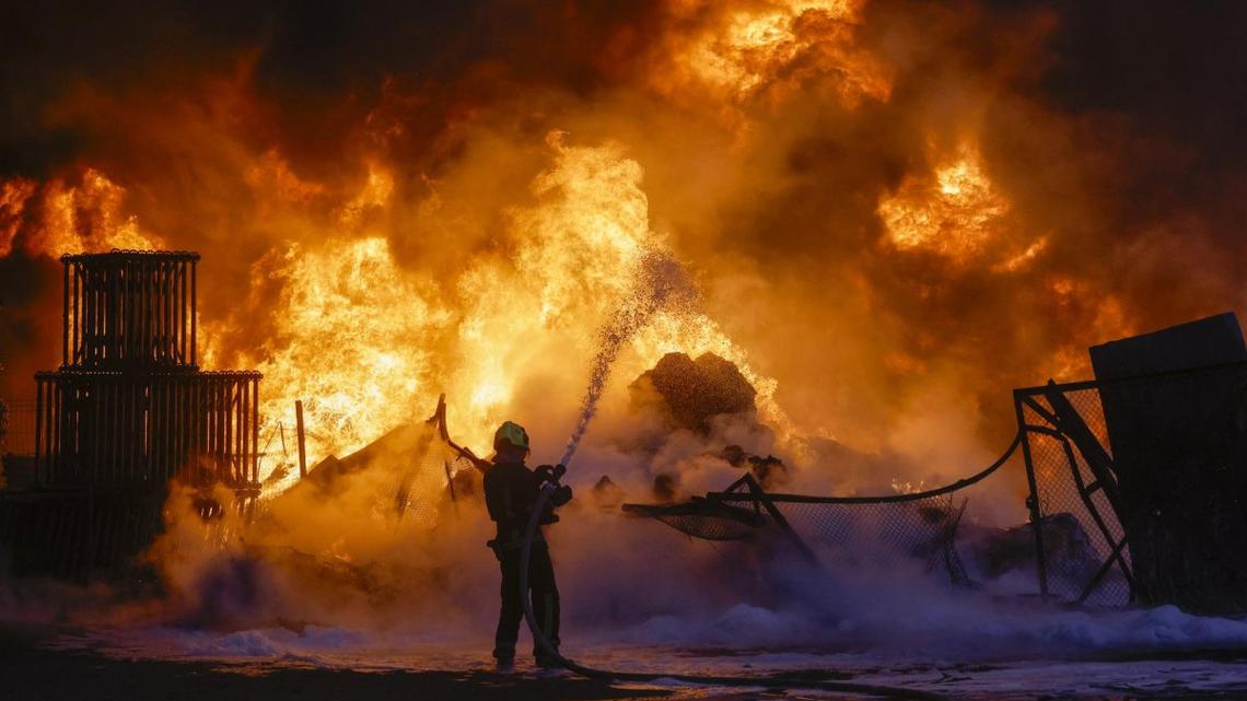 18 killed, 100 injured as Ukraine, Russia trade missile, drone attacks