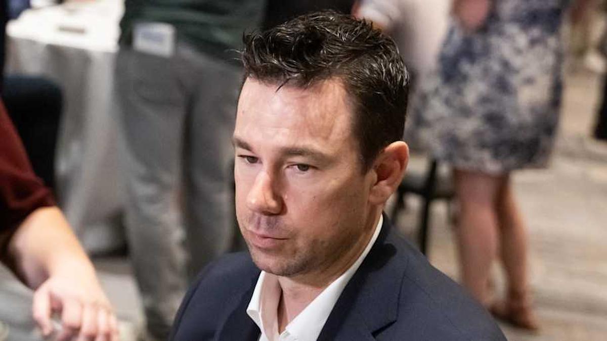  Mar 31, 2026; Phoenix, AZ, USA; Las Vegas Raiders head coach Klint Kubiak during the 2026 NFL Annual League Meeting at the Arizona Biltmore. Mandatory Credit: Mark J. Rebilas-Imagn Images | Mark J. Rebilas-Imagn Images 