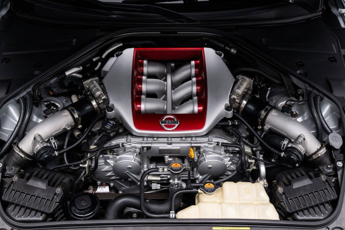 2016 Nissan GT-R Premium