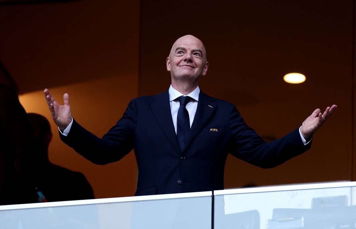 El presidente de la FIFA, Gianni Infantino, asiste al partido de dieciseisavos de final de la Copa Mundial de la FIFA 2026 entre los Países Bajos y Marruecos.
