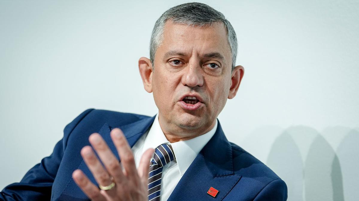 In this file photo, Ozgur Ozel, CHP chairman, speaks in an interview with journalists from the German Press Agency on the sidelines of the Social Democratic Party of Germany (SPD) federal party conference. (Kay Nietfeld/dpa/TNS)