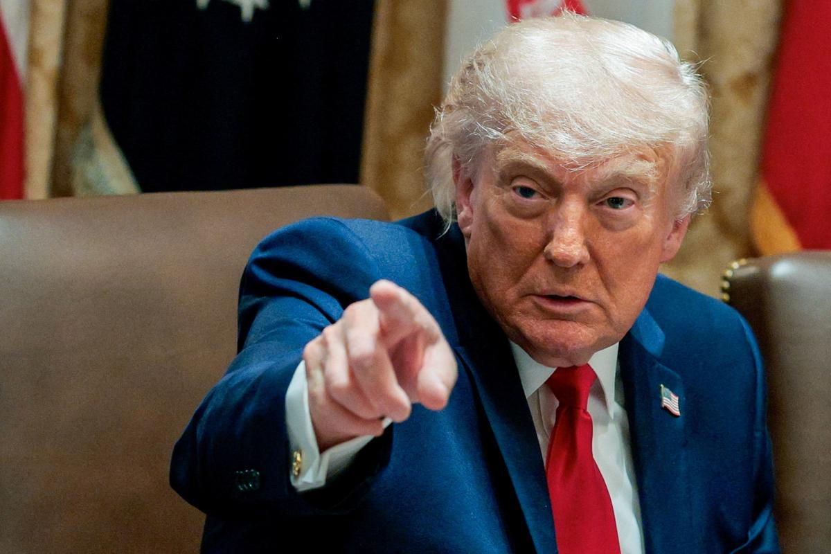 FILE PHOTO: U.S. President Donald Trump points his finger during a cabinet meeting in the Cabinet Room at the White House, in Washington, D.C., U.S., May 27, 2026. REUTERS/Evan Vucci