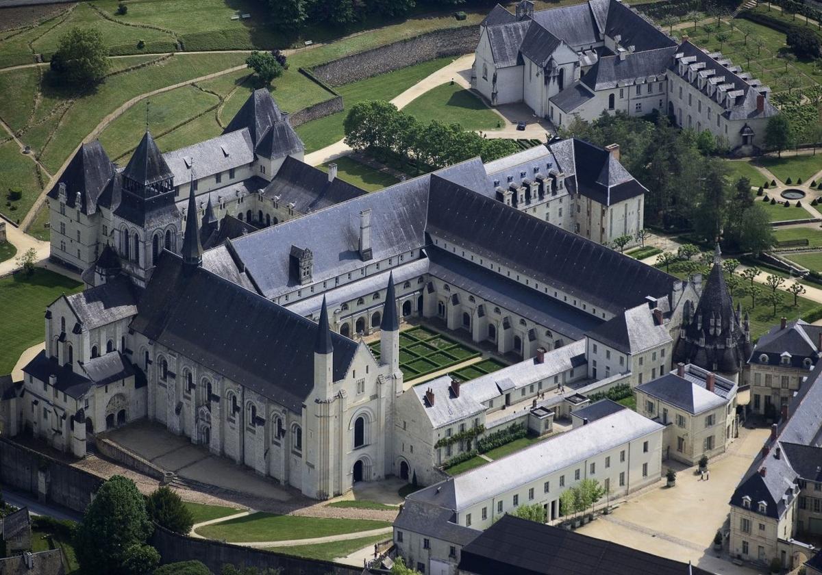  Courtesy of the Fontevraud L'Ermitage 