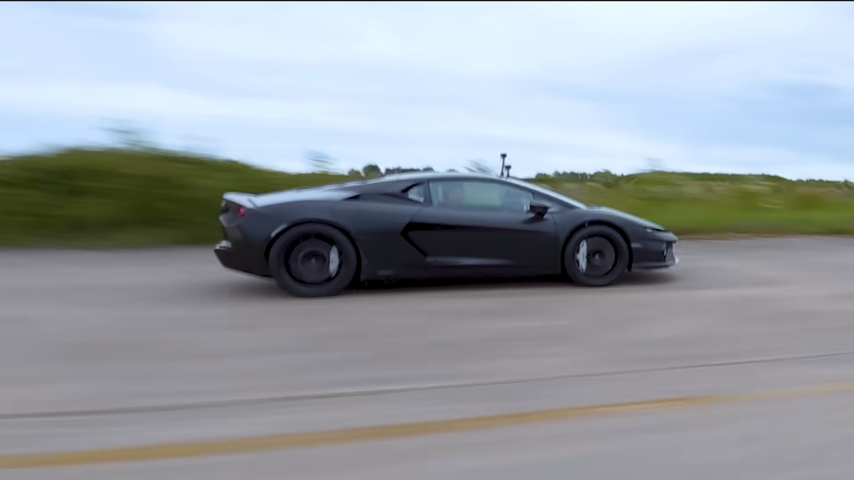 YouTube/Carwow
