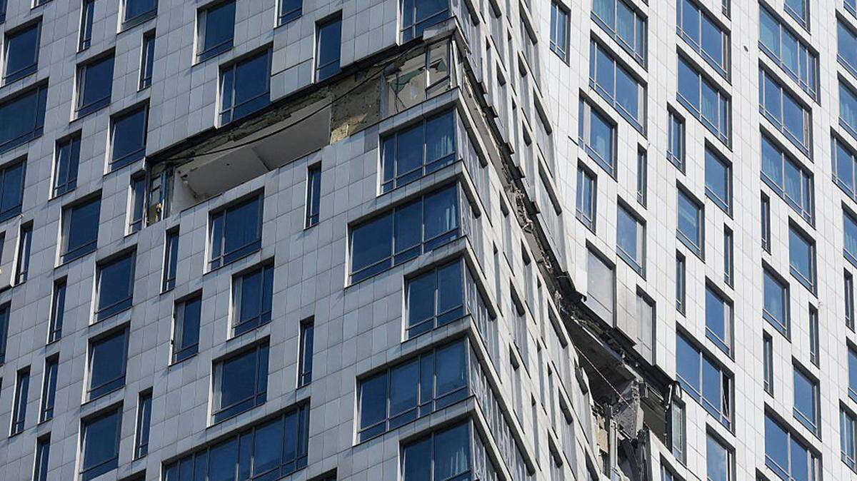 Damage to a high-rise residential building following a Ukrainian drone attack in Moscow on Monday. The rare attack a few miles from the Kremlin came as Kyiv has expanded its long-range strikes inside Russia.