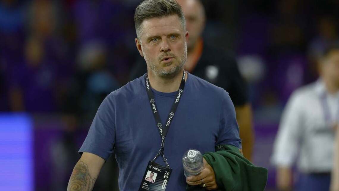 Disappointing Angel City FC fire coach Alexander Straus