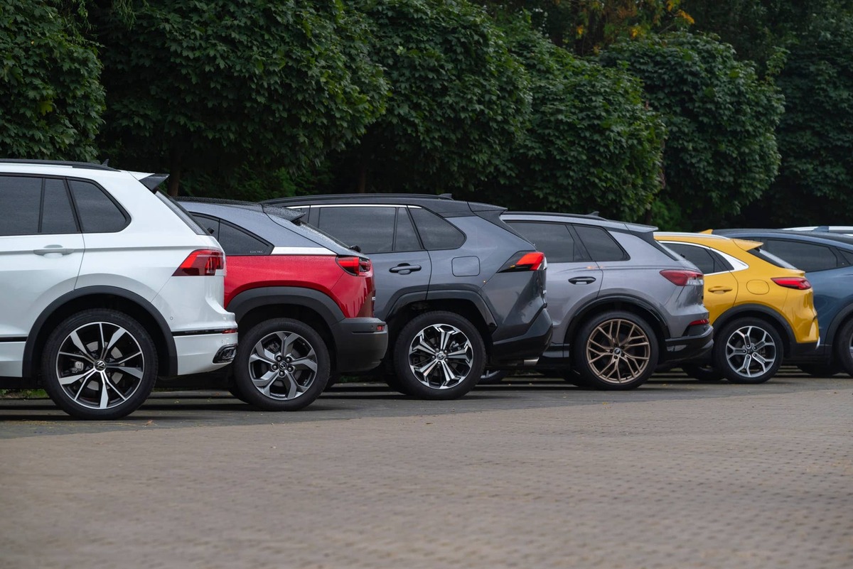  Toyota just delayed its first three-row electric SUV built in America. 