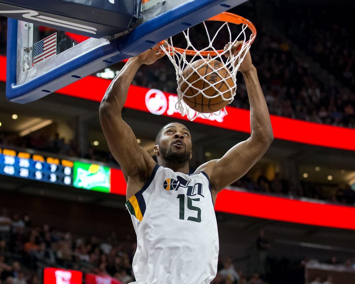 Dec 1, 2017; Salt Lake City, UT, USA; Utah Jazz forward Derrick Favors (15) dunks the ball during the second half against the New Orleans Pelicans at Vivint Smart Home Arena. Mandatory Credit: Russ Isabella-USA TODAY Sports