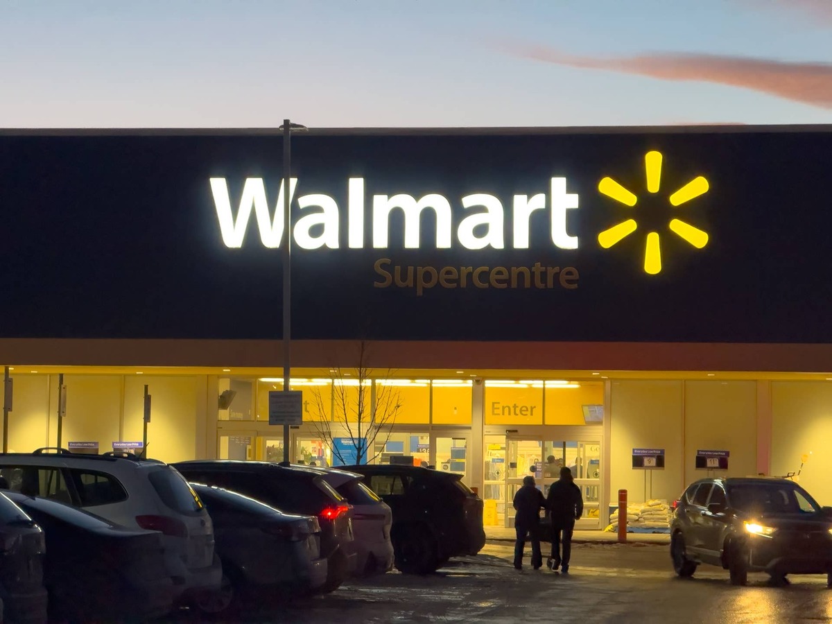  Walmart shares fell from record highs, and Jim Cramer says the sell-off went too far. 