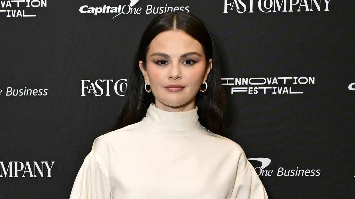 Copy Selena Gomez's Loose, Cream-Colored Fall Sweater for $30 
