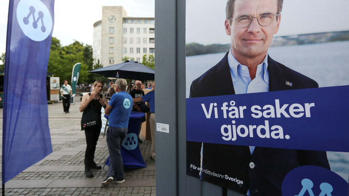 Sweden election race tightens as Liberals make parliament threshold, poll shows 